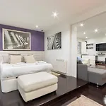 Old Town Ii By Aston Apartment
